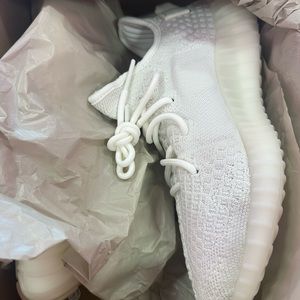 Yeezy 350 Bone color